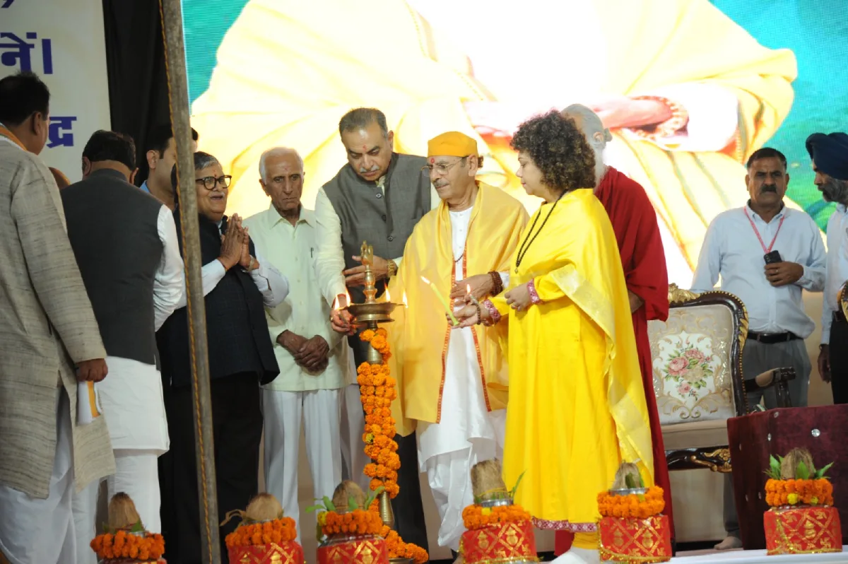 <p style="text-align: left;"><span style="color: #7d4219;"><strong><span style="font-family: 'book antiqua', palatino; font-size: 12pt;">Main Event</span></strong></span></p>